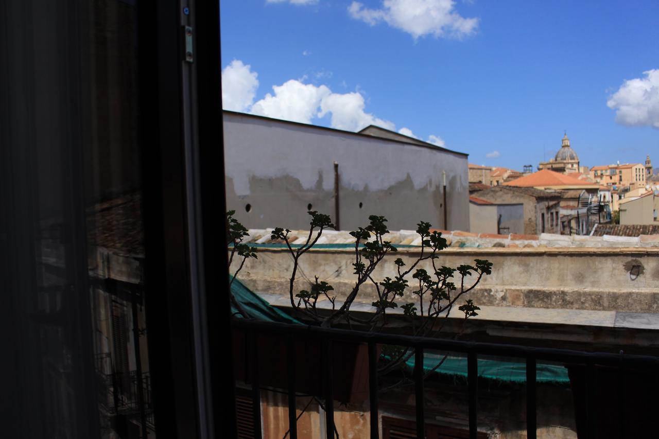 パレルモ La Via Delle Biciclette Bed & Breakfast エクステリア 写真