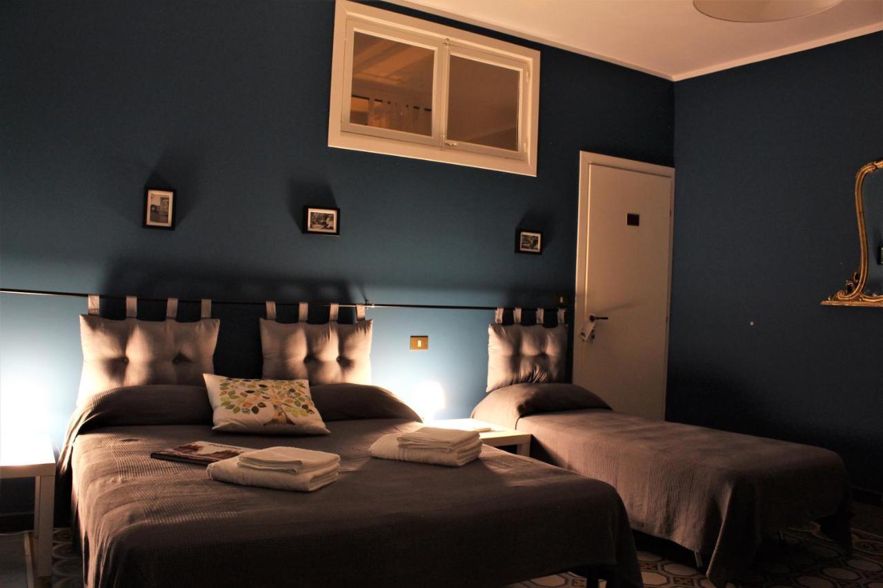 パレルモ La Via Delle Biciclette Bed & Breakfast エクステリア 写真